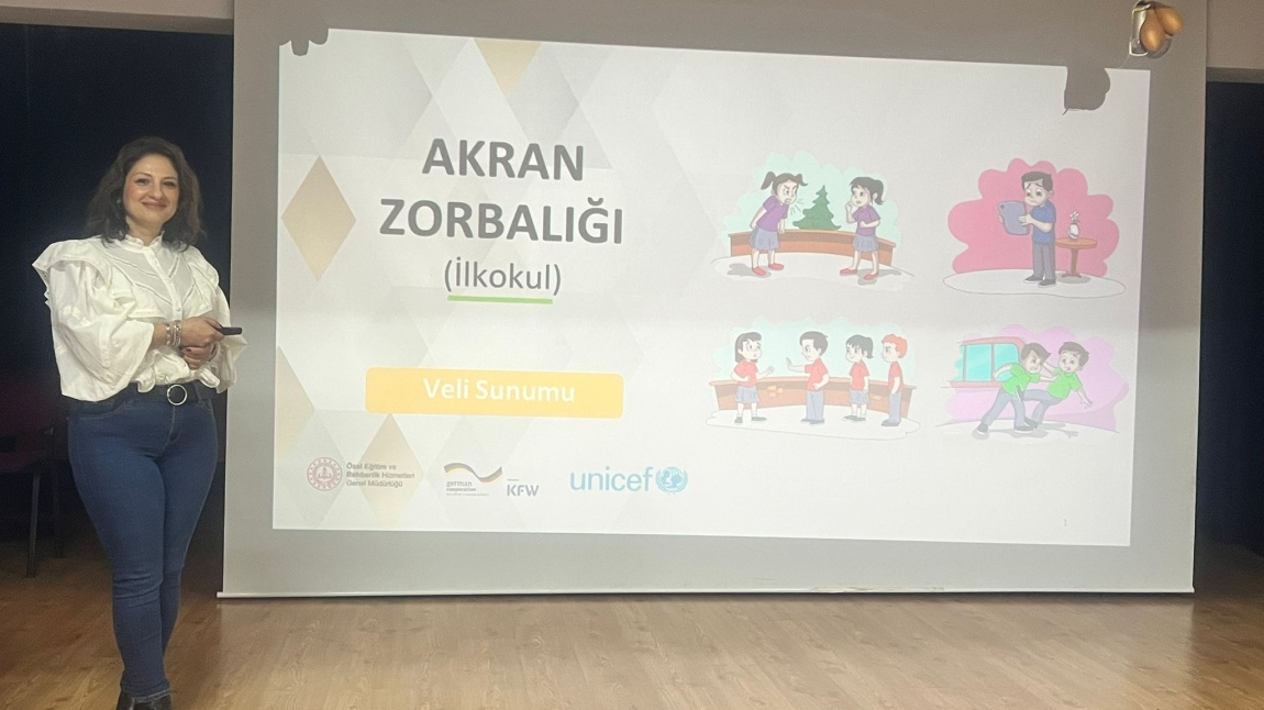 ‘ERDEMLİ İNSAN OLMA YOLUNDA,AKRAN DOSTLUĞU’ PROJESİ